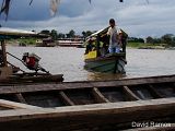 Peque peque en Nanay, Iquitos-Perú.