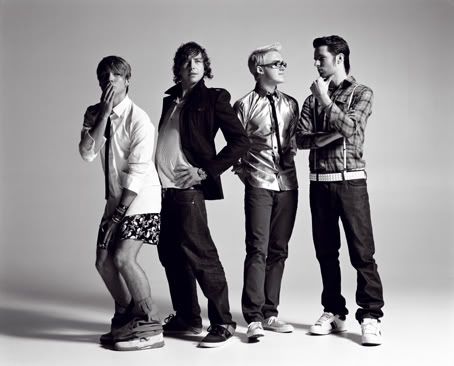 http://i141.photobucket.com/albums/r61/mcflyaddiction2/2365_1f3.jpg