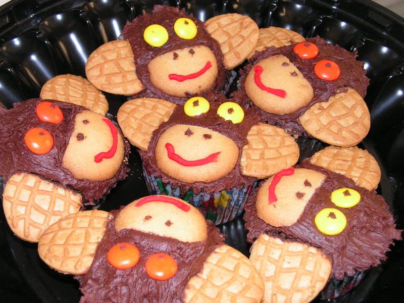 monkey cupcakes Pictures, Images and Photos