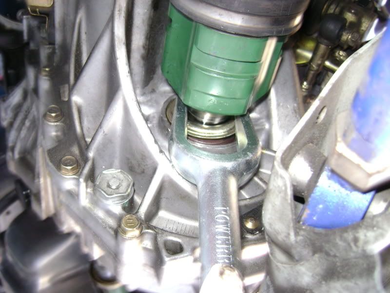 How to remove Left drive shaft? MR2 SpyderChat