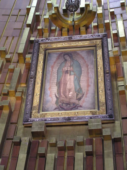Nuestra Hermosa Madre La Virgen De Guadalupe en la Basilica Pictures, Images and Photos