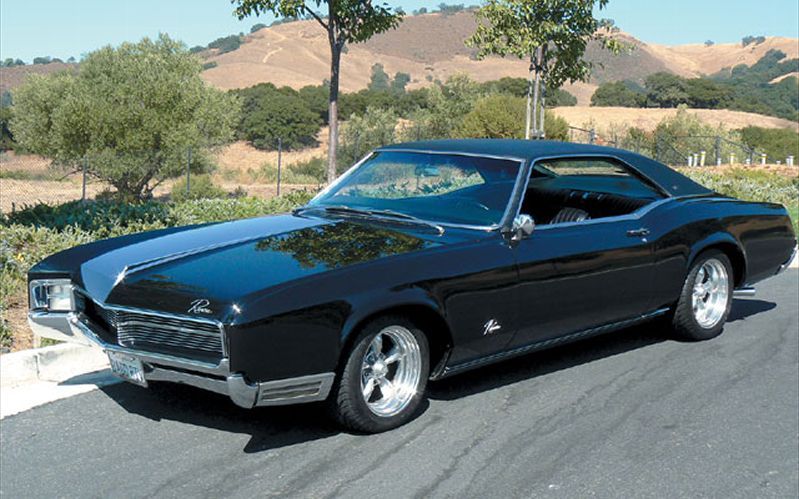 0702_lrmp_18_z67_buick_riviera.jpg